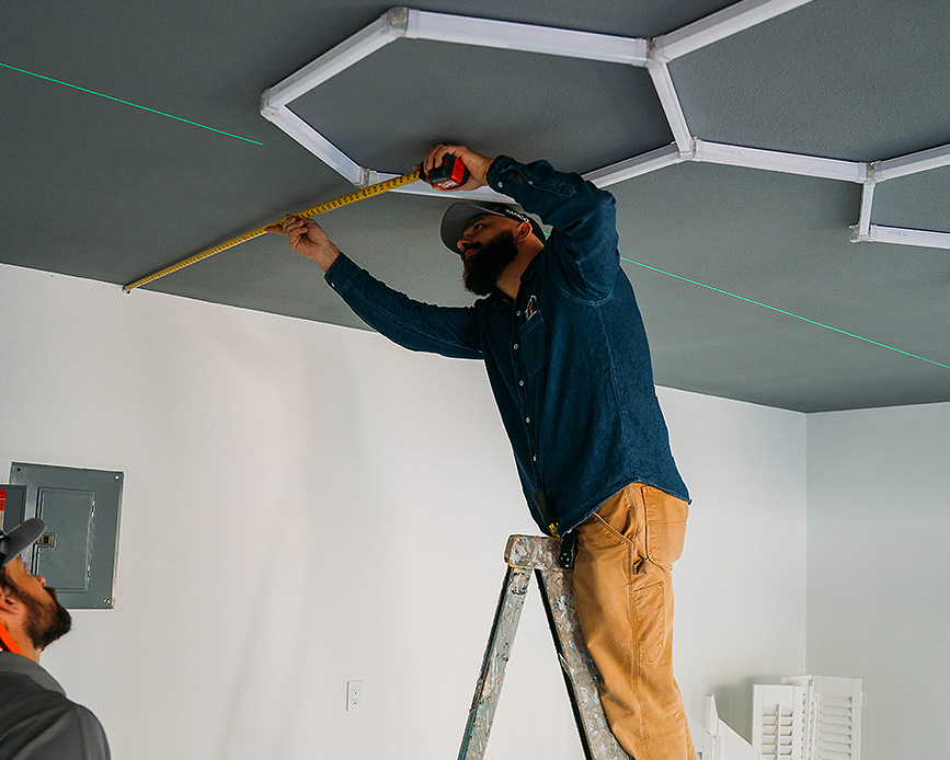Electrician providing residential electrical services in Medina, TX